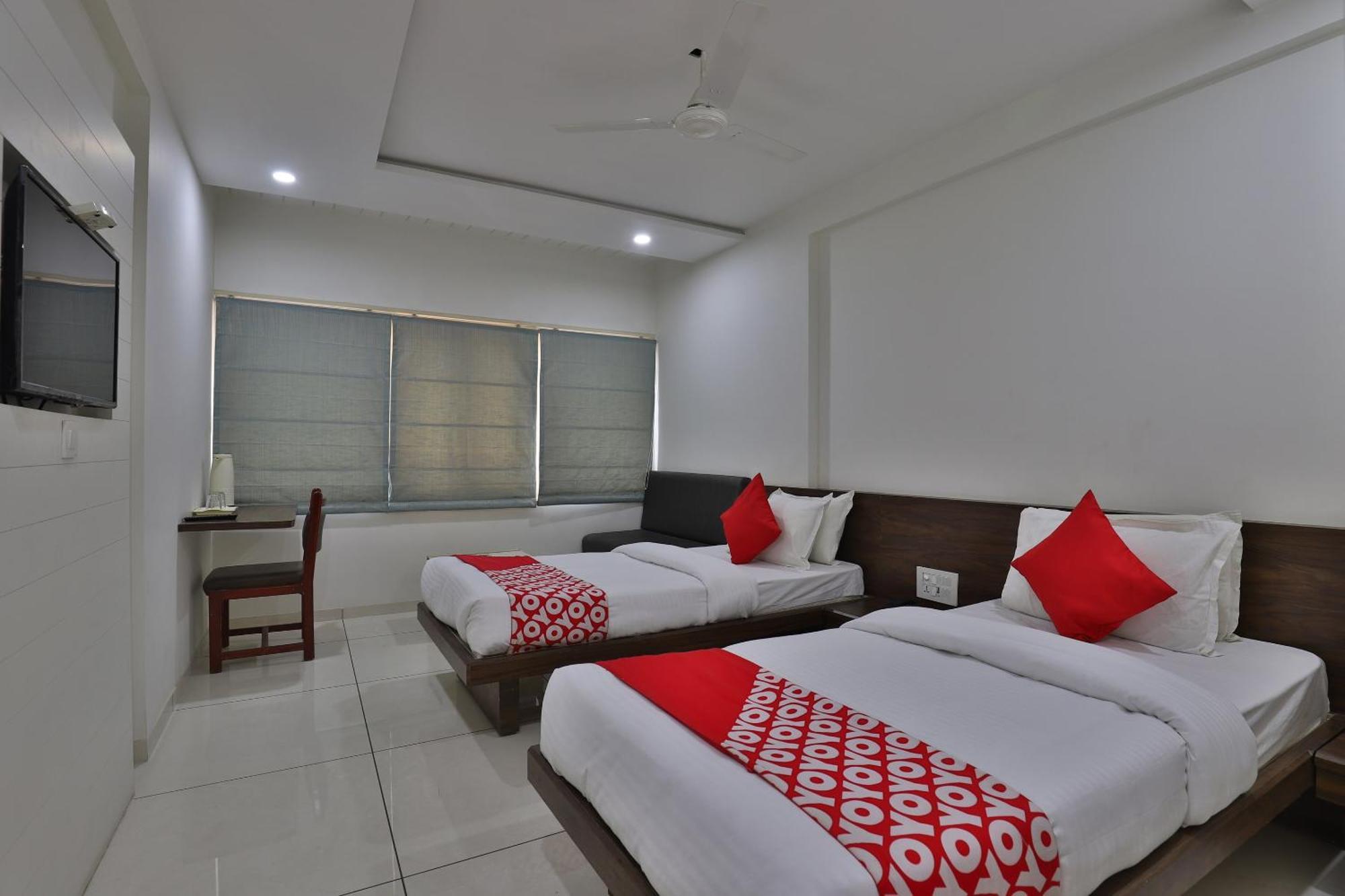 Collection O Panchsheel Hotell Vadodara Eksteriør bilde