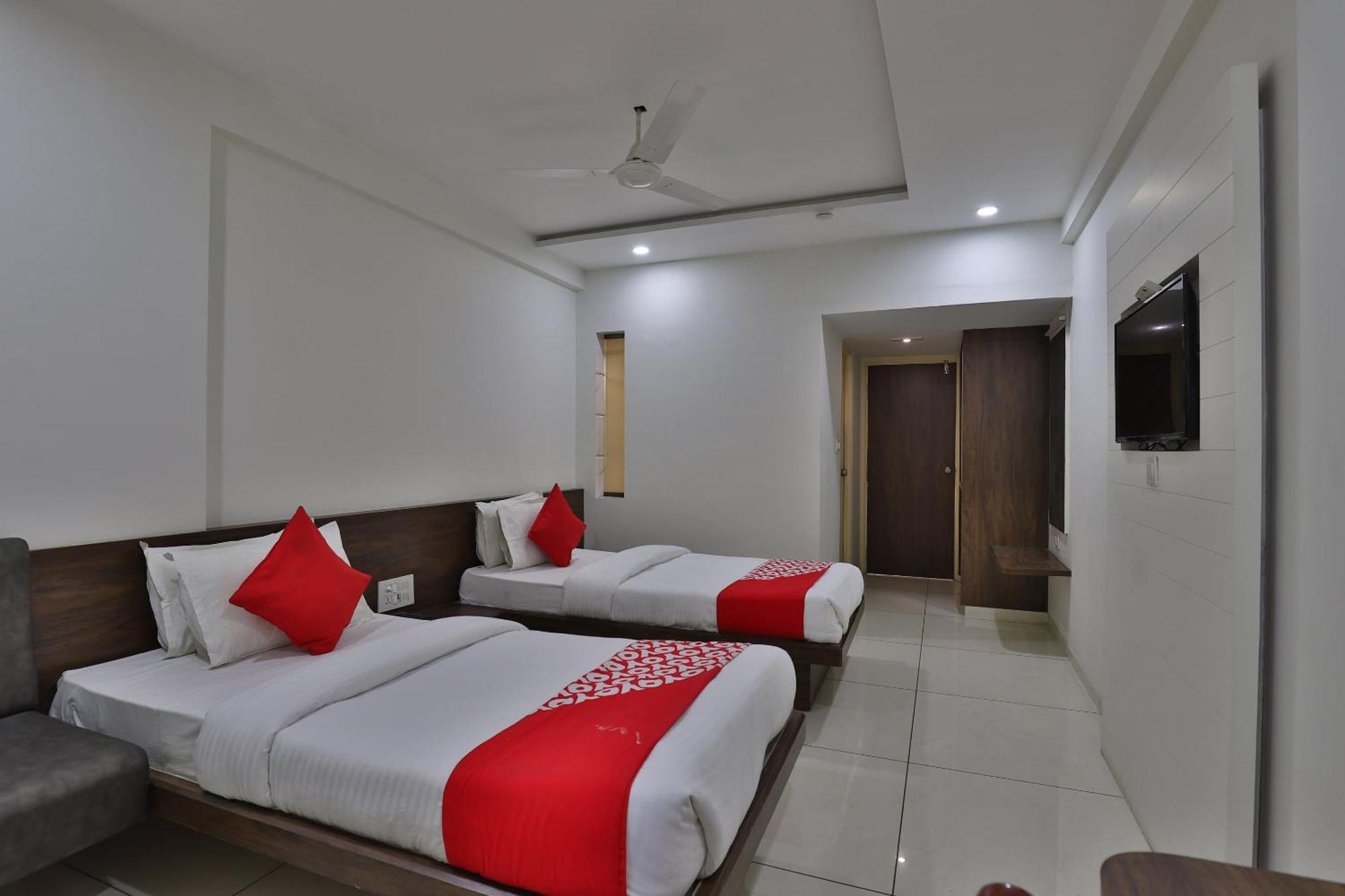 Collection O Panchsheel Hotell Vadodara Eksteriør bilde