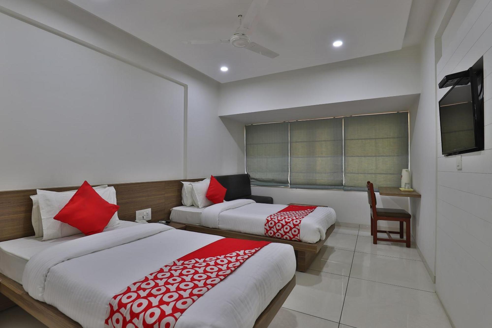 Collection O Panchsheel Hotell Vadodara Eksteriør bilde