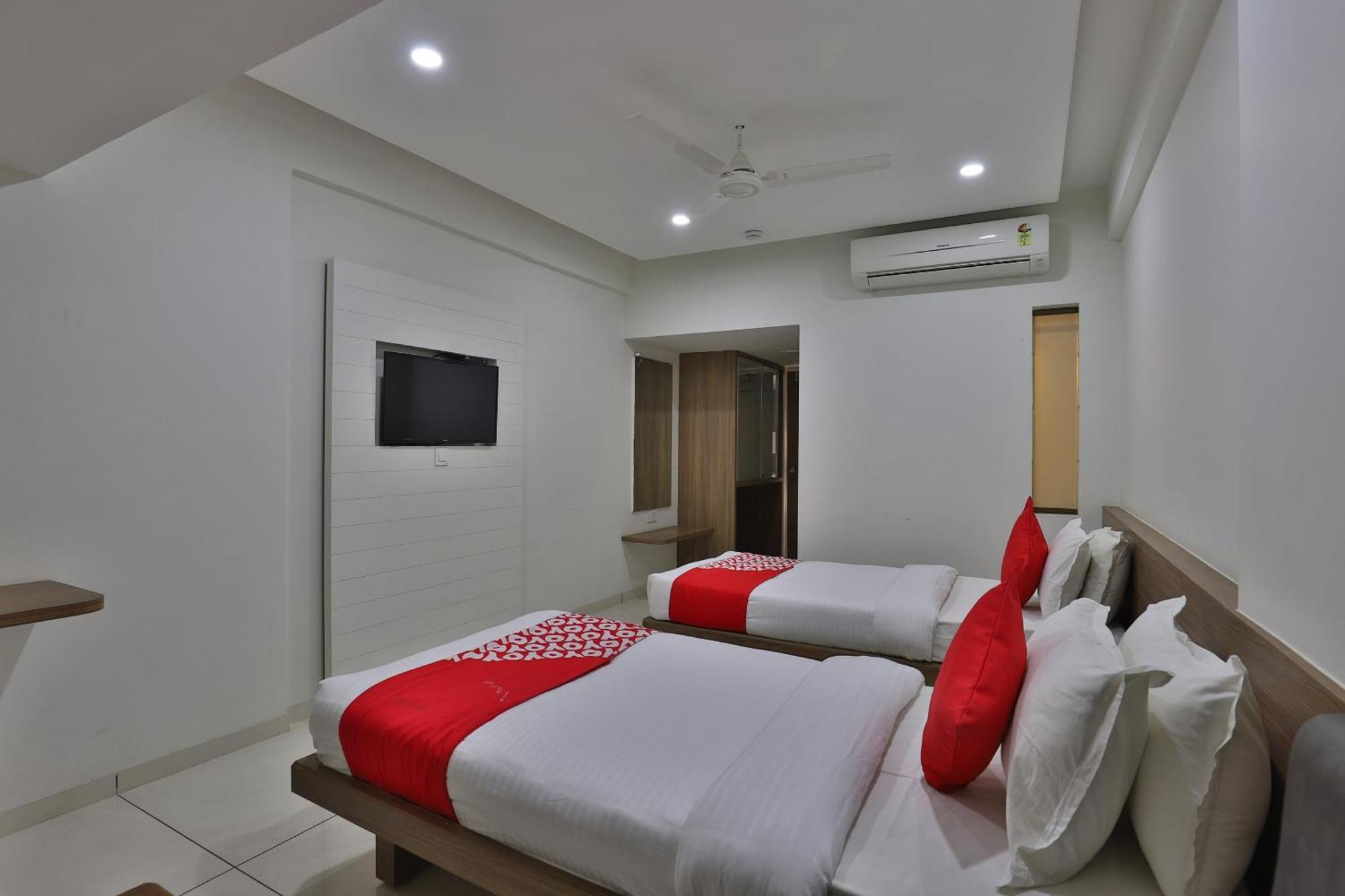 Collection O Panchsheel Hotell Vadodara Eksteriør bilde