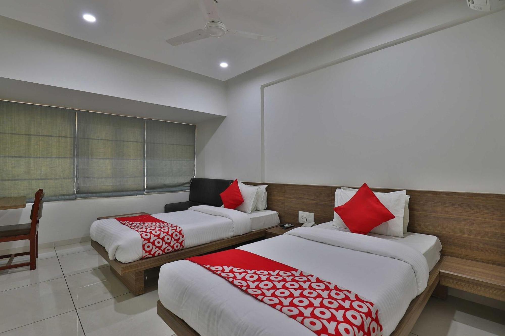 Collection O Panchsheel Hotell Vadodara Eksteriør bilde
